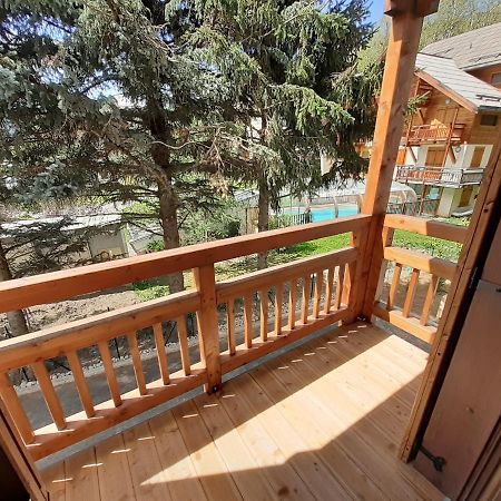 Superbe Appartement T3 4 Etoiles Terrasse Acces Spa Saint-Chaffrey Exterior photo